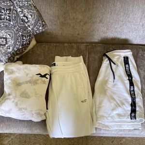 Hollister Teen Men’s Medium White 3 piece lot